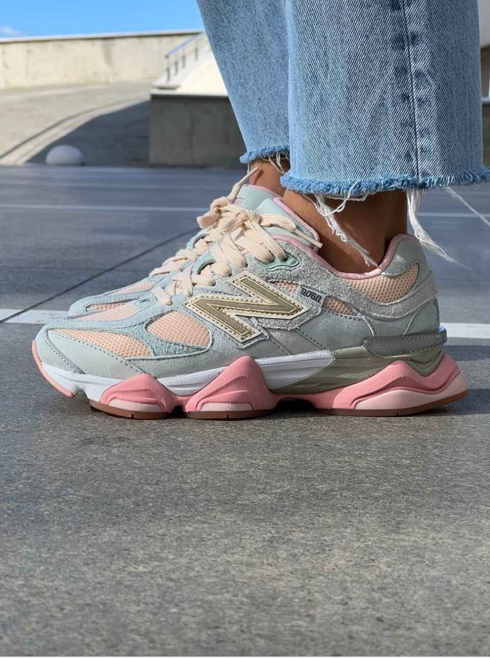 حذاء نيوبلانس 9060