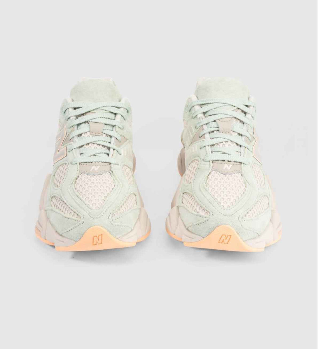 حذاء نيوبلانس 9060