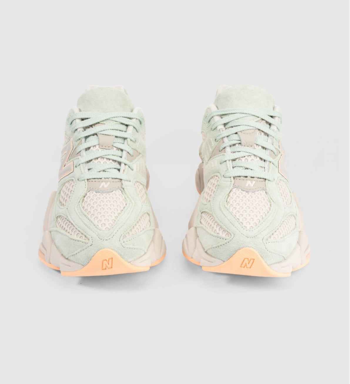 حذاء نيوبلانس 9060