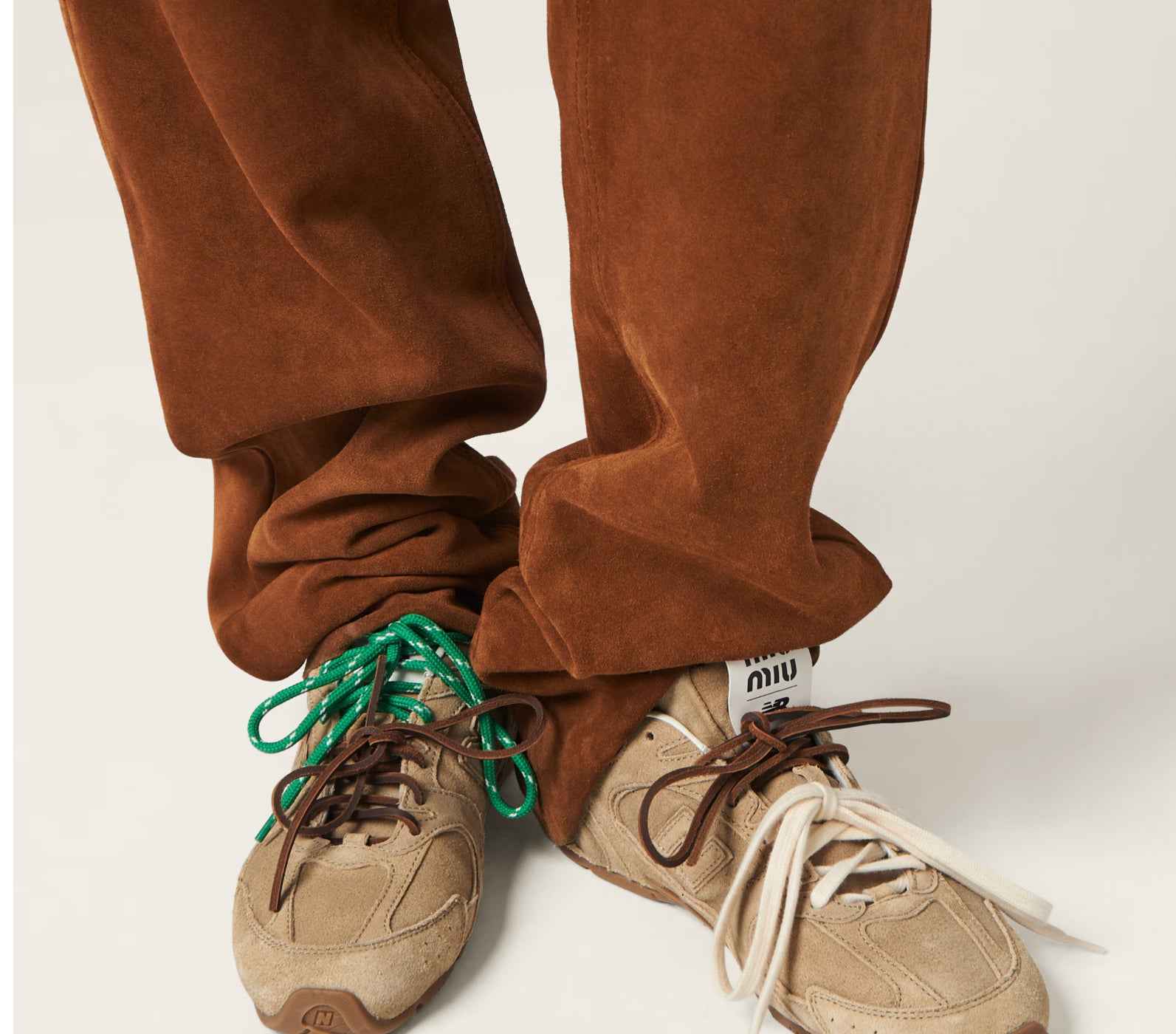 حذاء ميو ميو