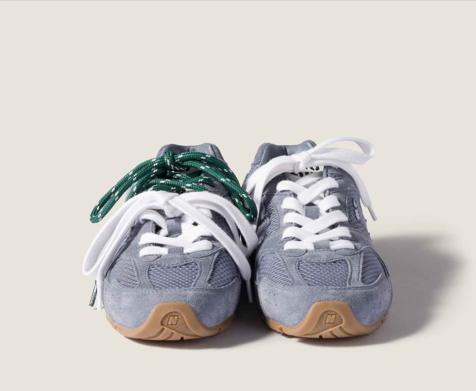 حذاء ميو ميو