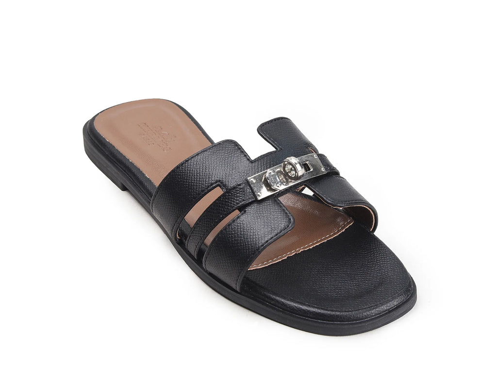 صندل هيرمز بتصميم بركن