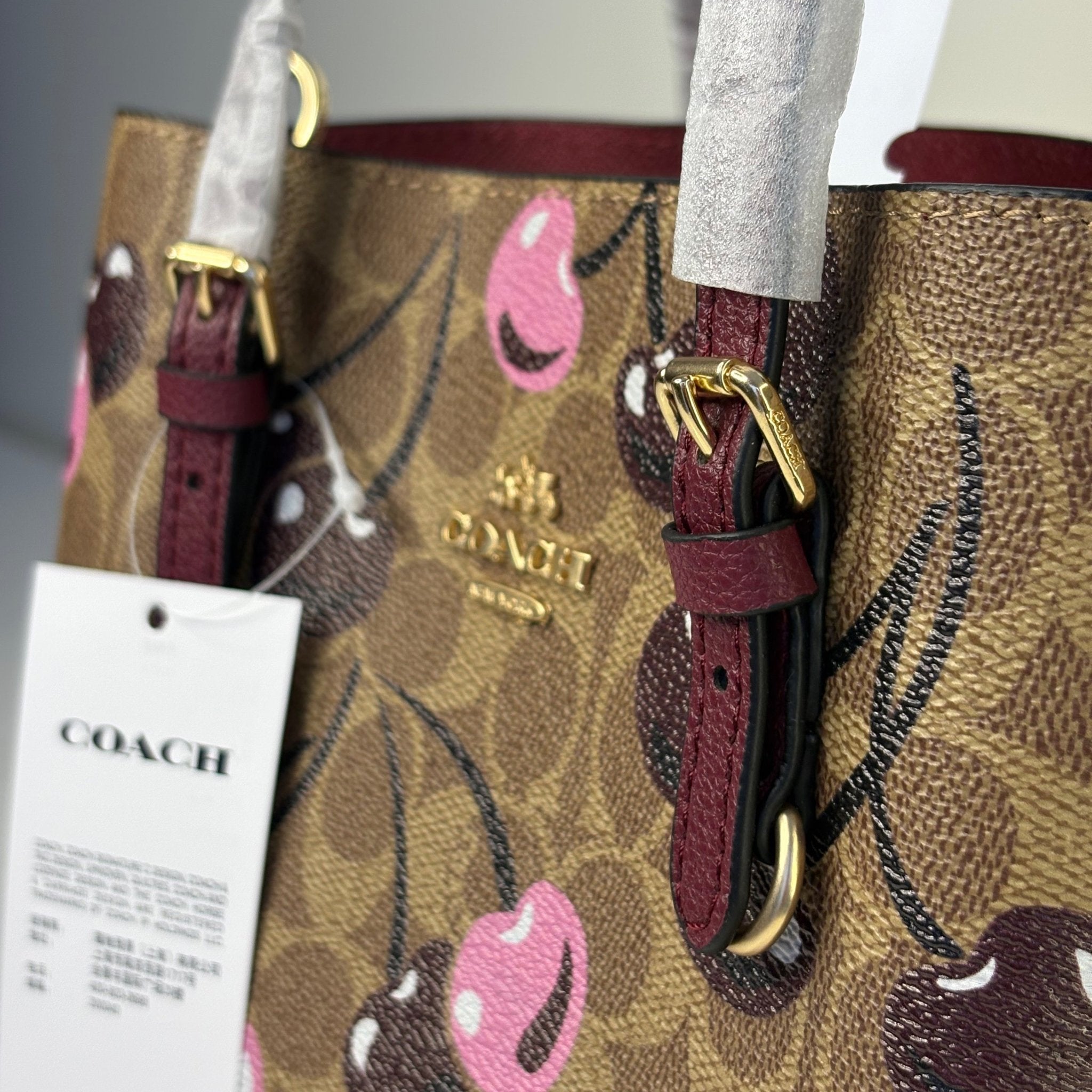 كوتش مولي بالكرزات - WOW BOUTIQUE