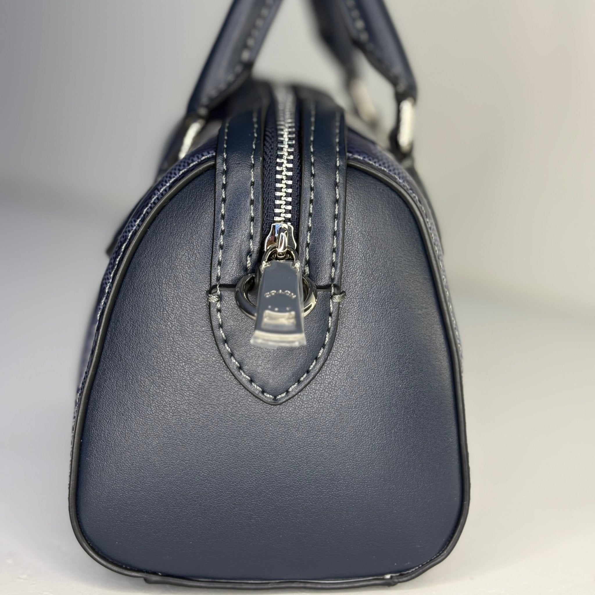 كوتش روان - WOW BOUTIQUE